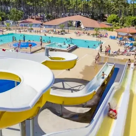 Mobil-home Des Casernes